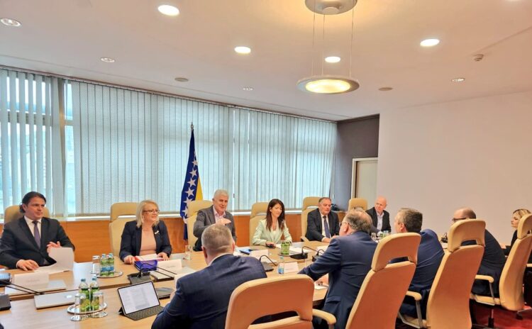 Održan sastanak HDZ-a BiH i SDP-a BiH: “Otvorena pitanja moraju biti žurno riješena partnerskim kompromisom”