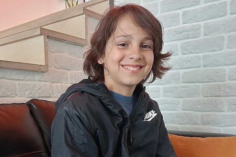 Apel za pomoć! Dvanaestogodišnjem Isi iz Sarajeva, za operaciju potrebno 7.335 eura