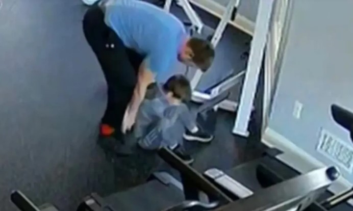 Preminuo šestogodišnjak: Otac ga tjerao i da trči na traci do iznemoglosti (VIDEO)