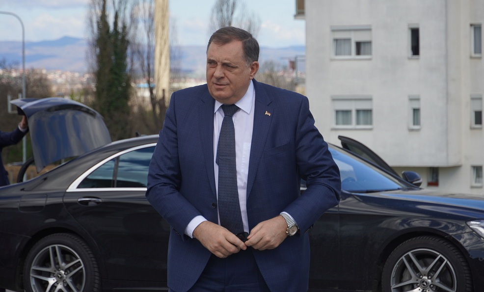 Dodik: Marfiju ću poslati bajku "Pinokio"