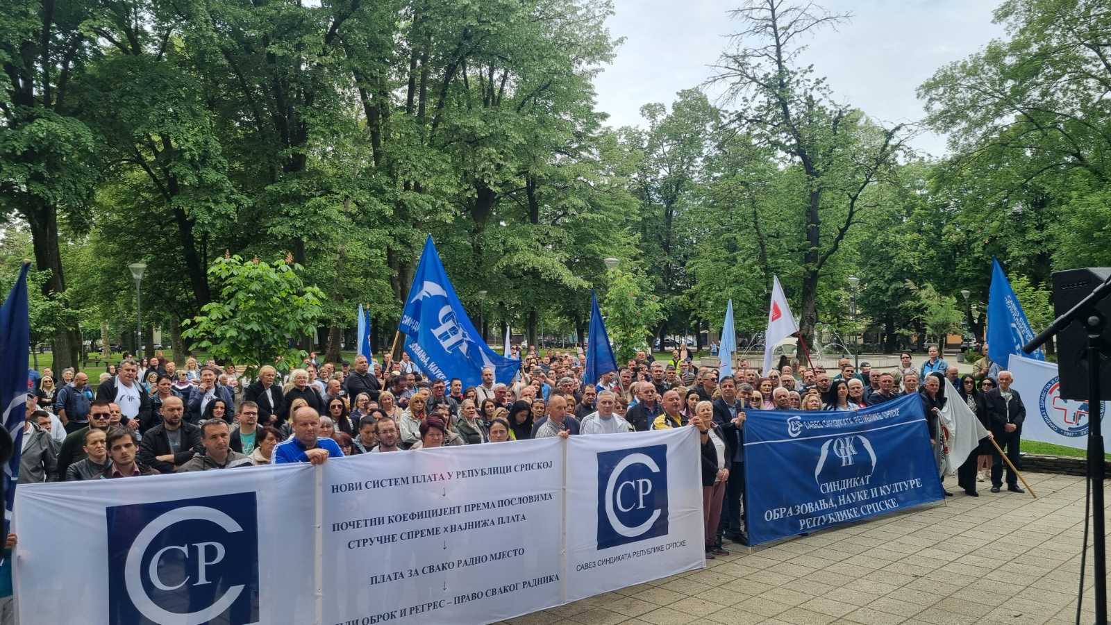 Prvomajski protest radnika u Banjaluci: "Zarađuju milione na grbači radnika"