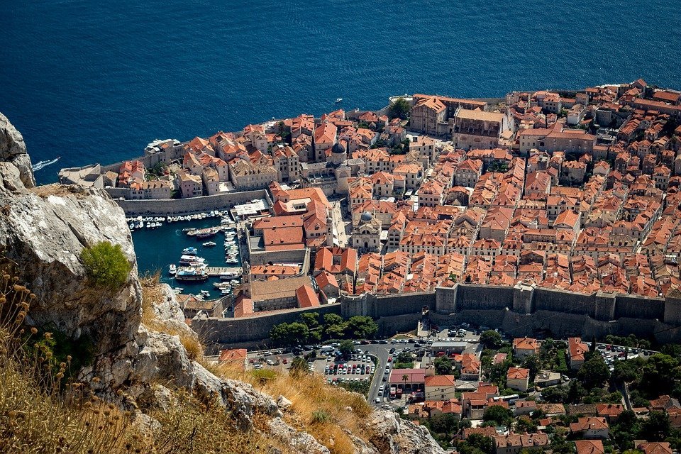 Paprene cijene: Znate li koliko košta dnevna parking karta u Dubrovniku?