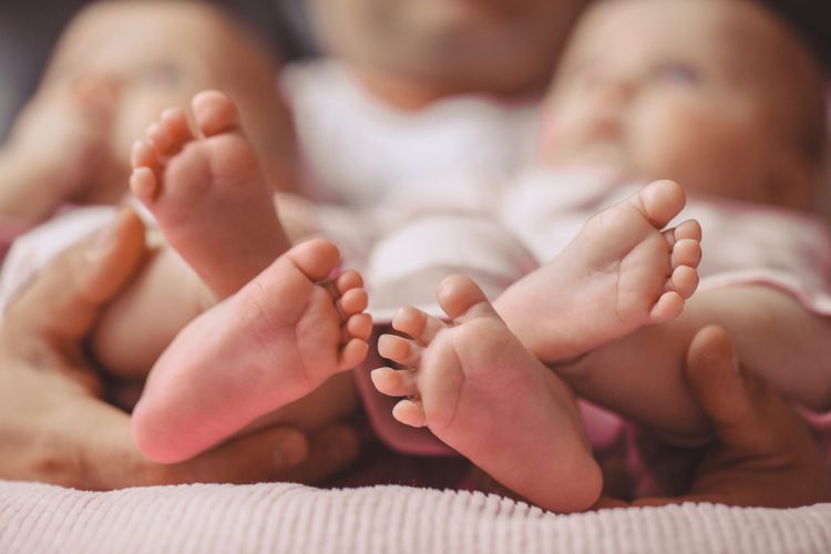 USVOJENO 1.000 KM novčane pomoći porodiljama za novorođeno dijete u FBiH