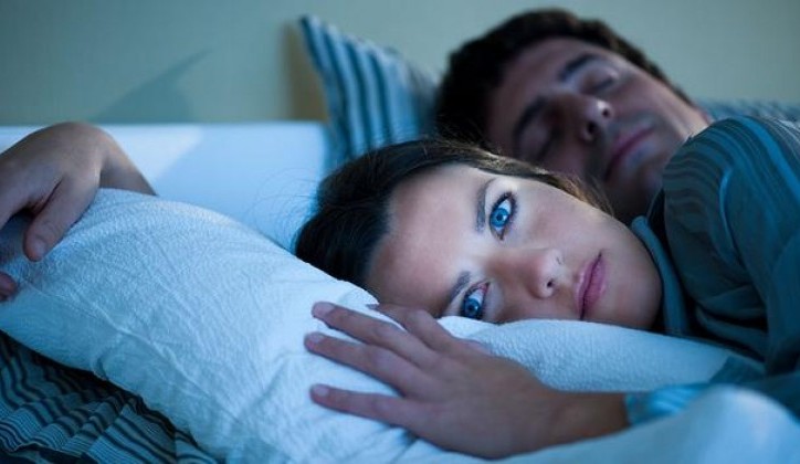 Zašto sve više parova spava u odvojenim krevetima